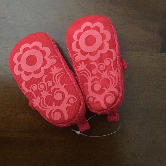 NWT! Red bow baby flat sandals - Picture 5 of 5